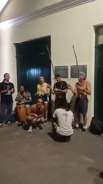 Atividade em grupo compartilhada no perfil da Guia Fran